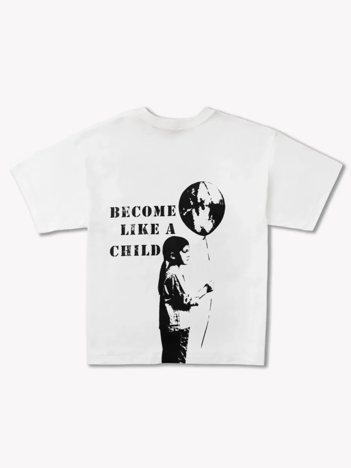 biały t-shirt oversize z napisem "Become like a child", widok na plecy, WEAR THE WAY