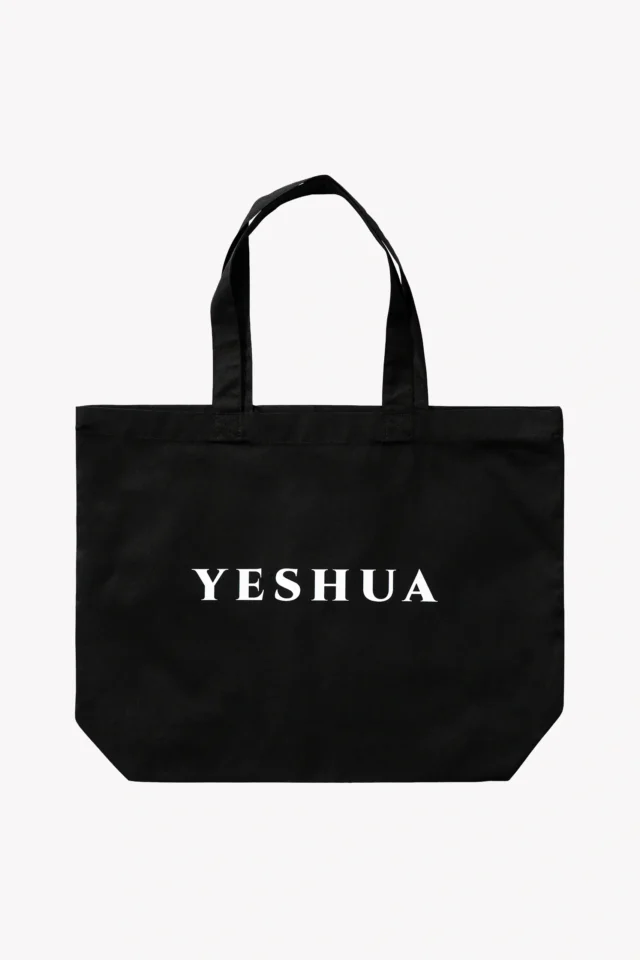 czarna bawełniana torba z napisem "Yeshua" widok z przodu, WEAR THE WAY